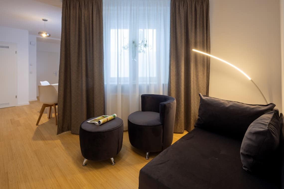 Hofgarten 4 Sofaecke Large